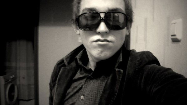 Женя Новиков