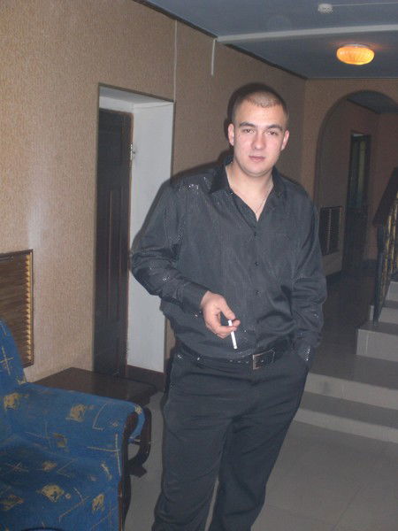 Данил Первов