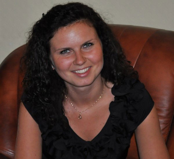 Оля Пустовалова