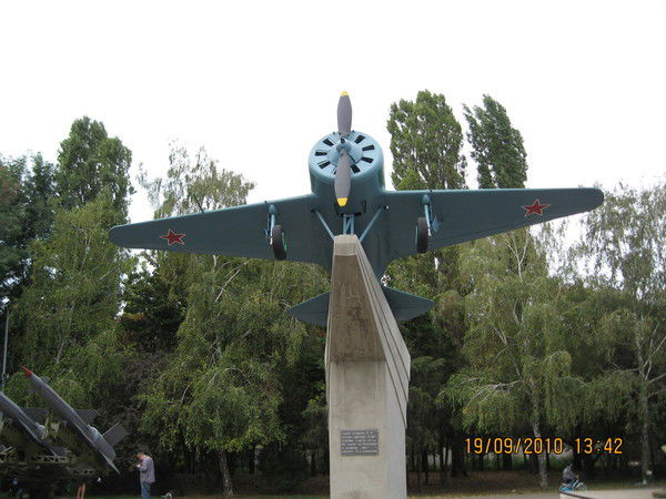 Леонид Максимов