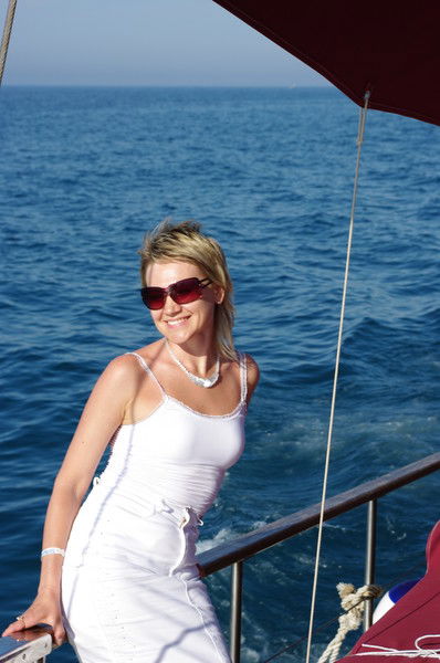 Яна Комарова