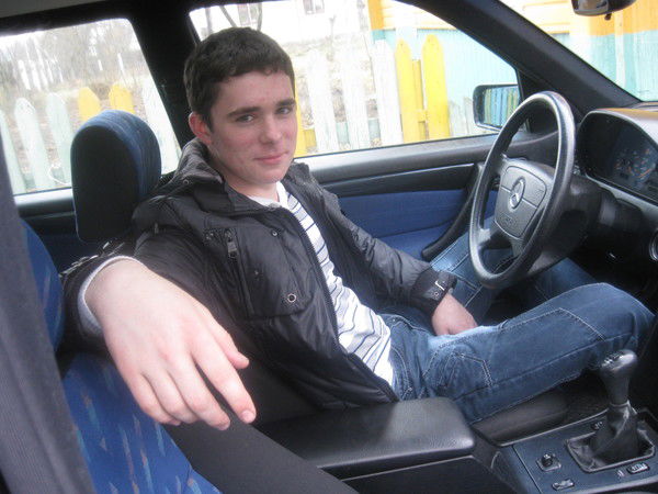 Женя Николаюк