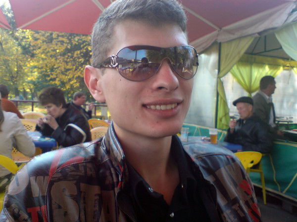 Денис Продан