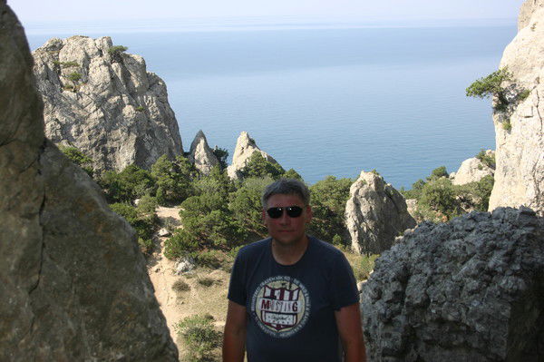 Владимир Деркач