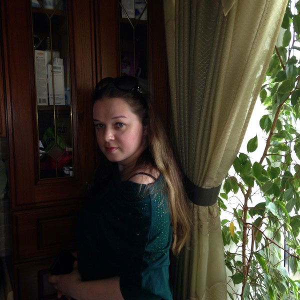 Елена Дубина