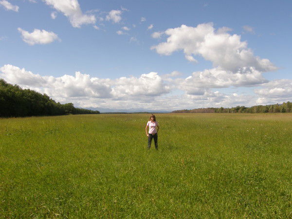 Оля Неважно