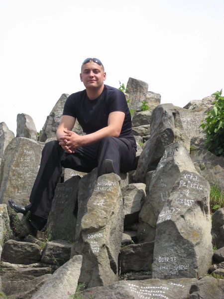 Неизвестно Неизвестно