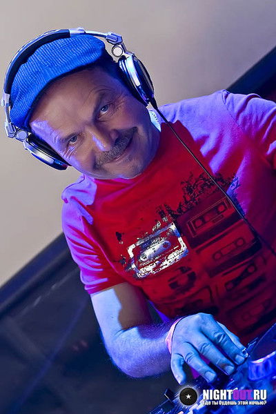 Андрей Статуев