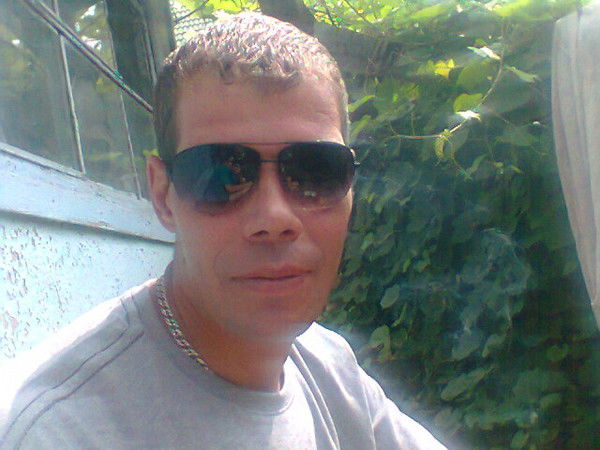 Олег Лазарев