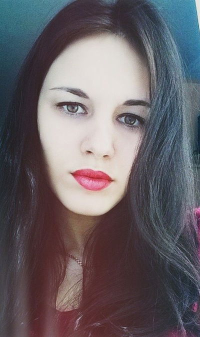 Алёна Попова