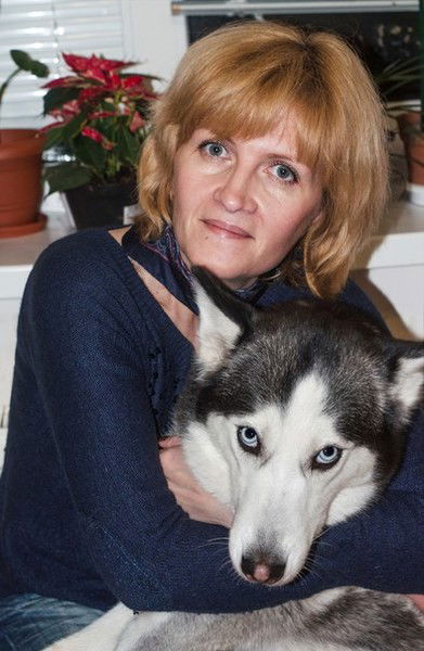 Елена Холостова