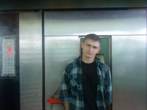 Владимир Петров