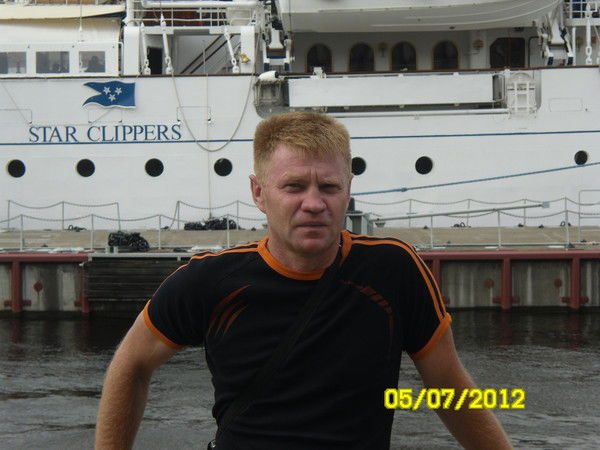 Александр Разломов