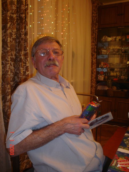 Виктор Тихомиров