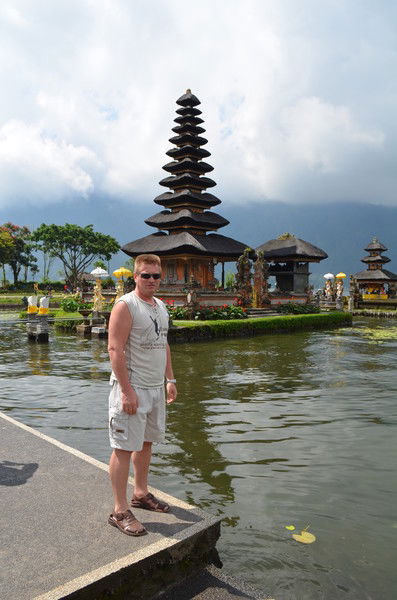 Сергей Медведев