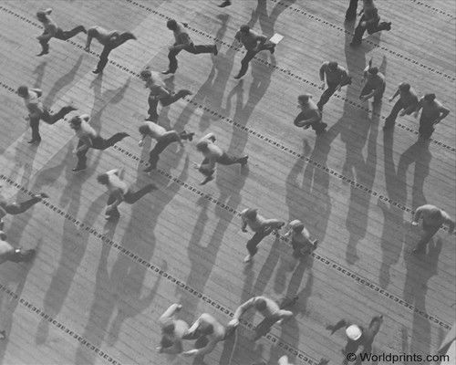 Лев Неважно