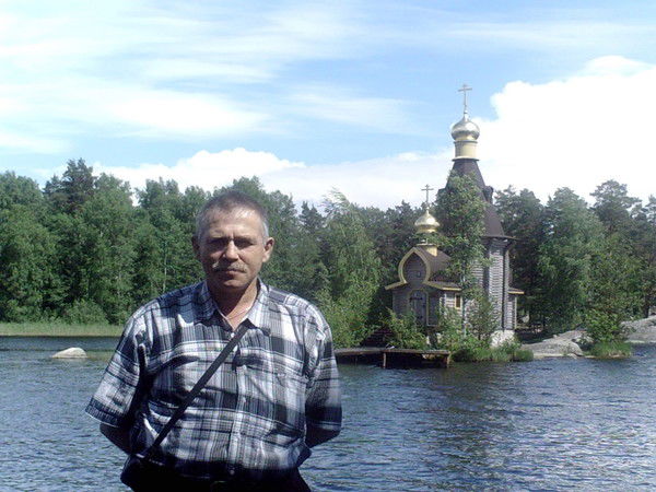 Юрий Стародубцев