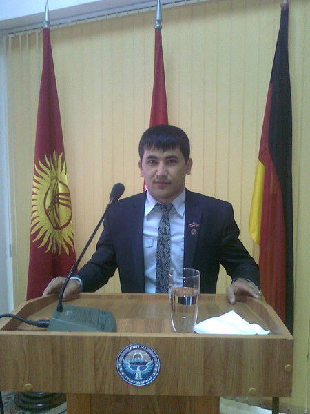 Эрнист Караев