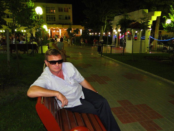 Анвер Усяев