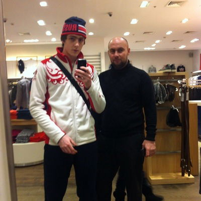 Назир Султанов