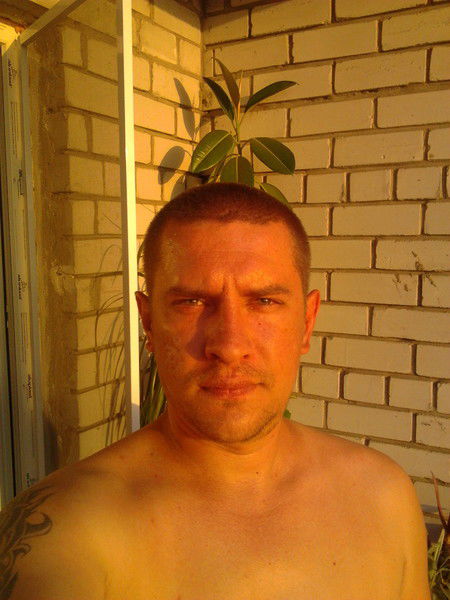 Артем Исаев