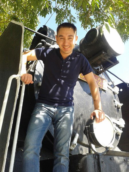 Динар Хисамов