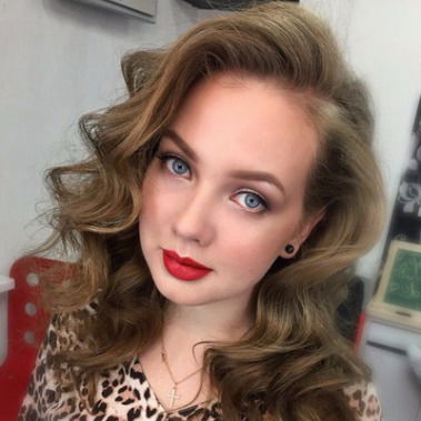 Александра Бубнова