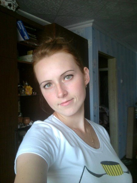 Ксения Великова