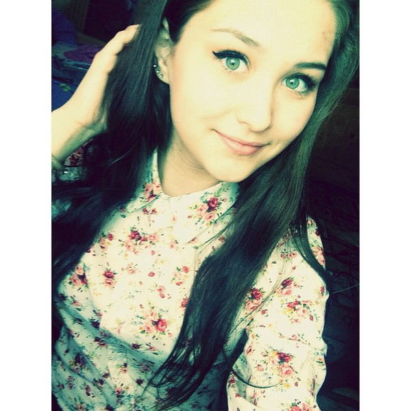 Аня Сыресина