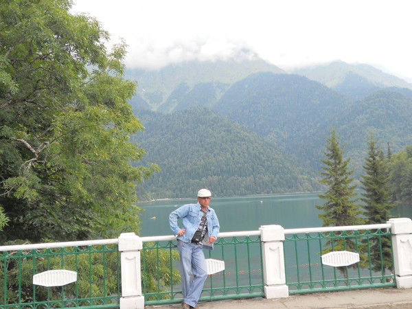 Олег Шестов