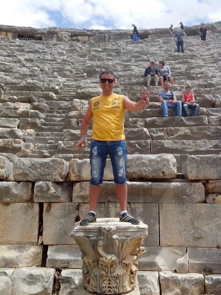 Володя Зотов