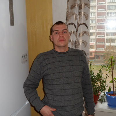 Денис Толоконников