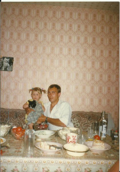 Любитель Всего