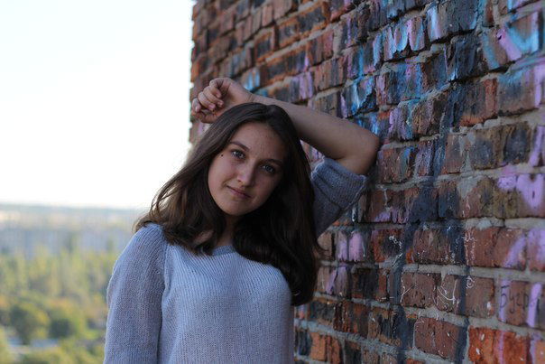 Ангелина Холод