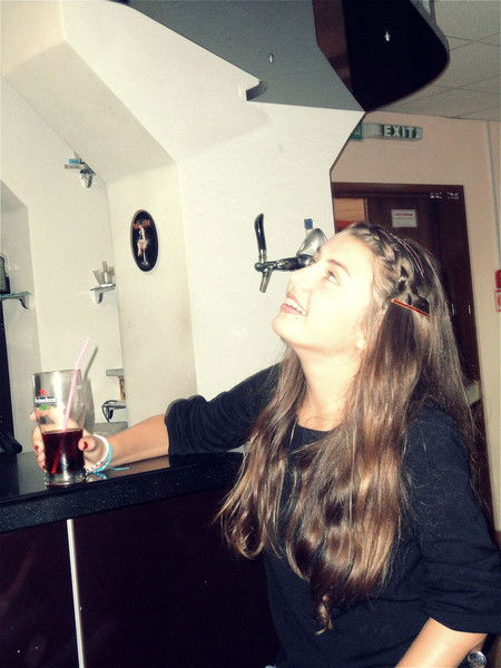 Анна Иванова