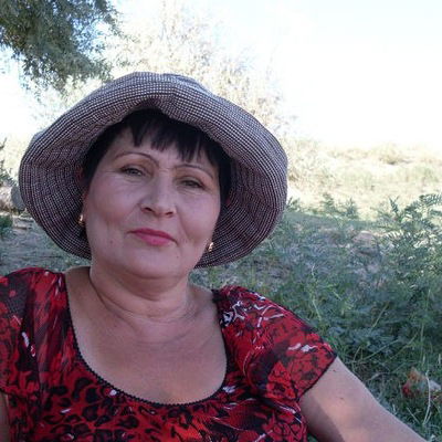 Таня Шелкопляс