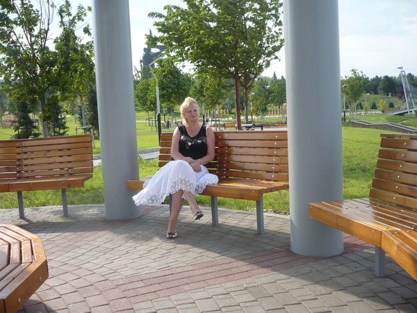 Лариса Макогонская