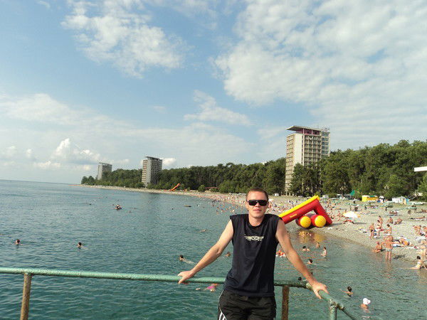 Дмитрий Макаров