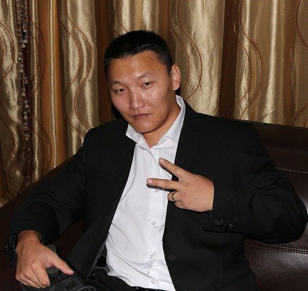 Станислав Кан