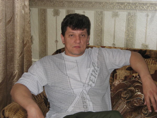 Юрий Добров