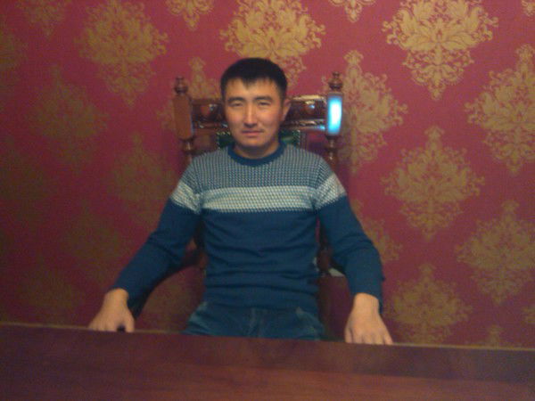 Дархан Ахметов