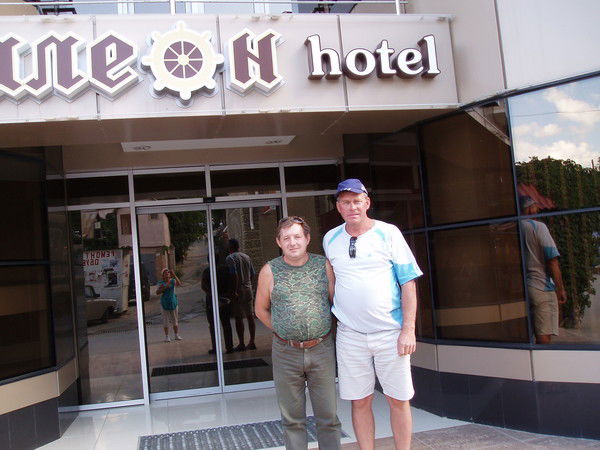 Сергей Белах