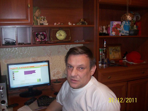 Александр Сенють