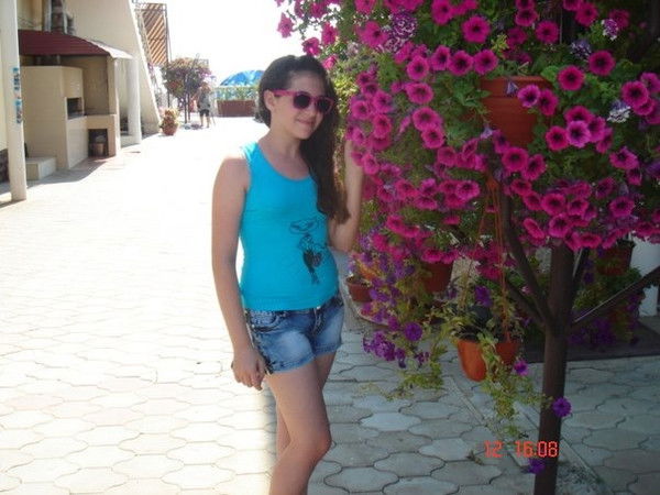 Света Саакова