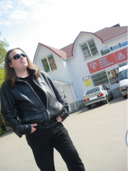 Владимир Петров