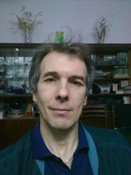 Александр Емельянов