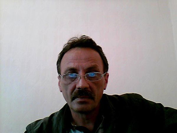 Леонид Вахр