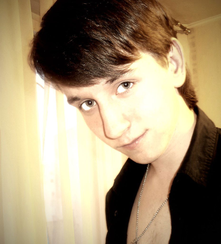 Владислав Новиков