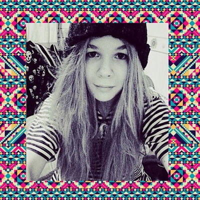 Лена Романова