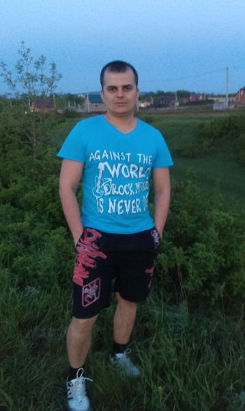 Руслан Азизов